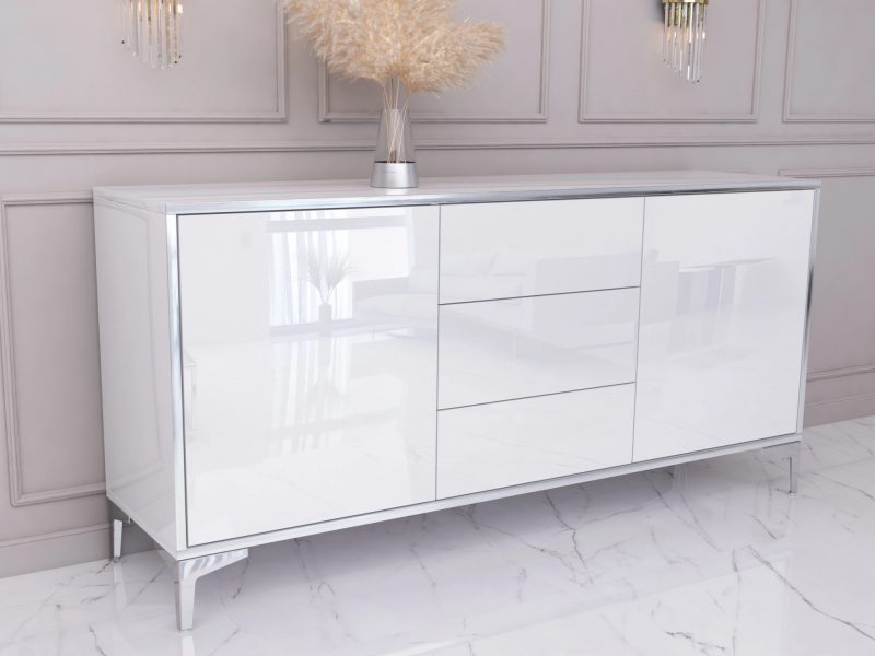 Schräge Seitenansicht der Kommode Monako mit Hochglanz-Oberfläche und Dekoration