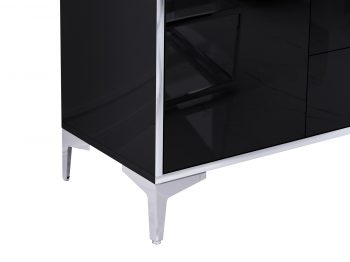 Detailansicht der silbernen Beine der Kommode Monako 80cm Schwarz Hochglanz