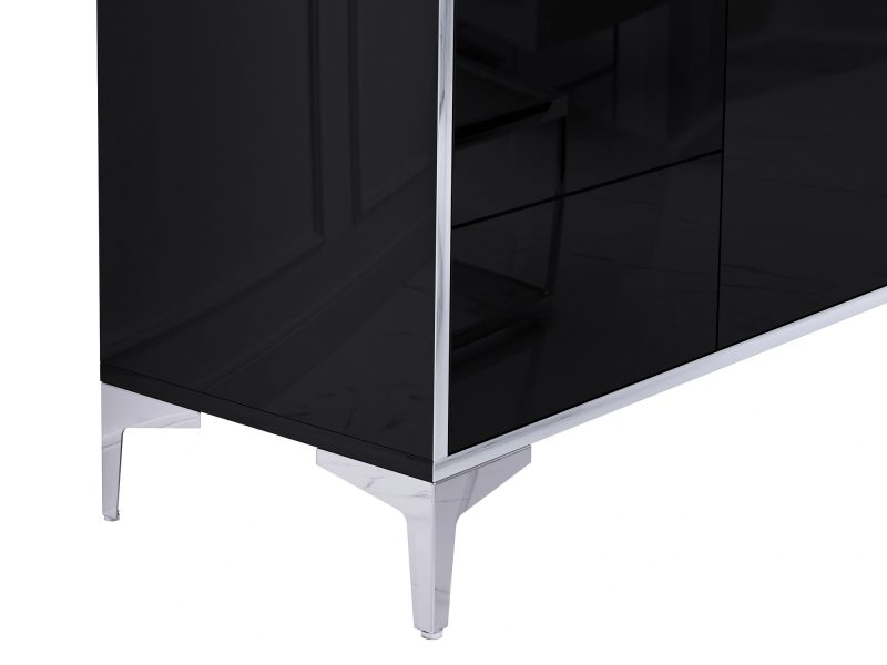 Detailaufnahme der glänzenden Front und silbernen Beine der Kommode Monako 118cm