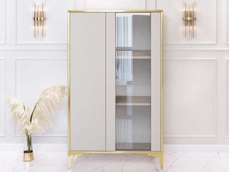Vitrine Monako in Kaschmir Matt mit goldenen Akzenten und Glastür – Frontansicht