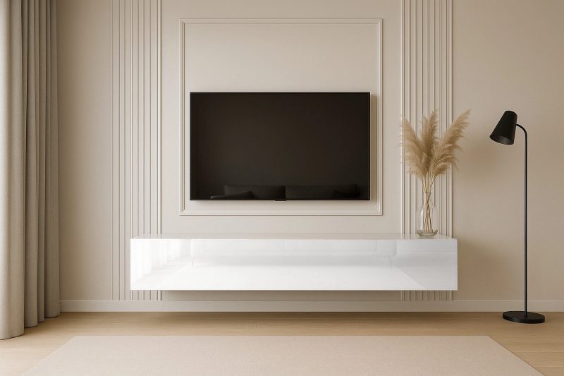 Hängendes TV-Lowboard Galizia 140cm Weiß Hochglanz mit 2 Türen im modernen Wohnzimmer.