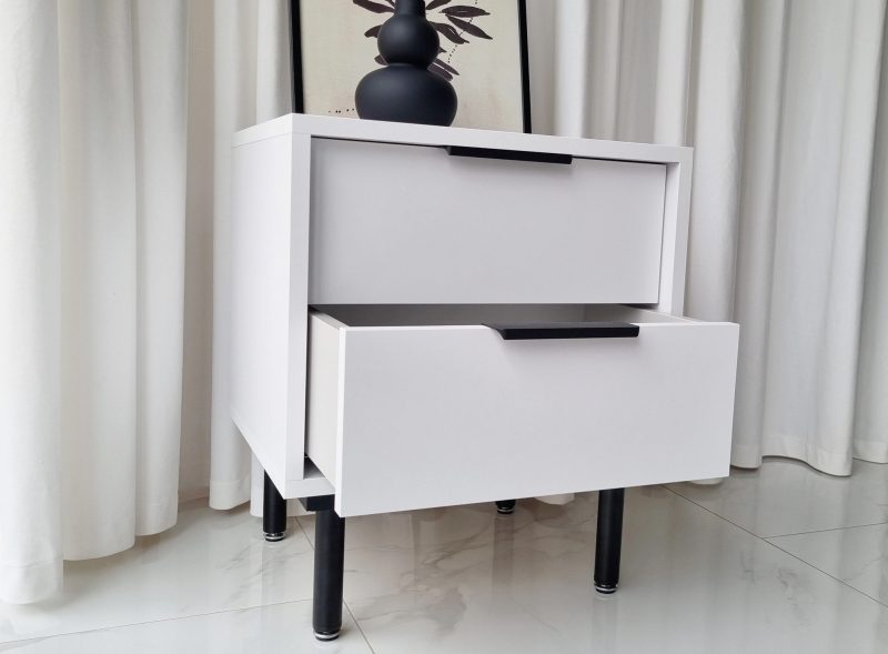 Nachttisch Cala 45cm – geöffnete Schublade in Weiß Matt