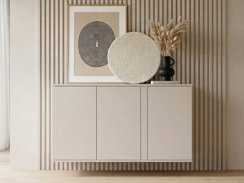 Kommode Galizia 128cm Kaschmir Matt hängend mit drei Türen
